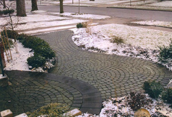 Patio and Walkways: Non Tumbled Traditional Style